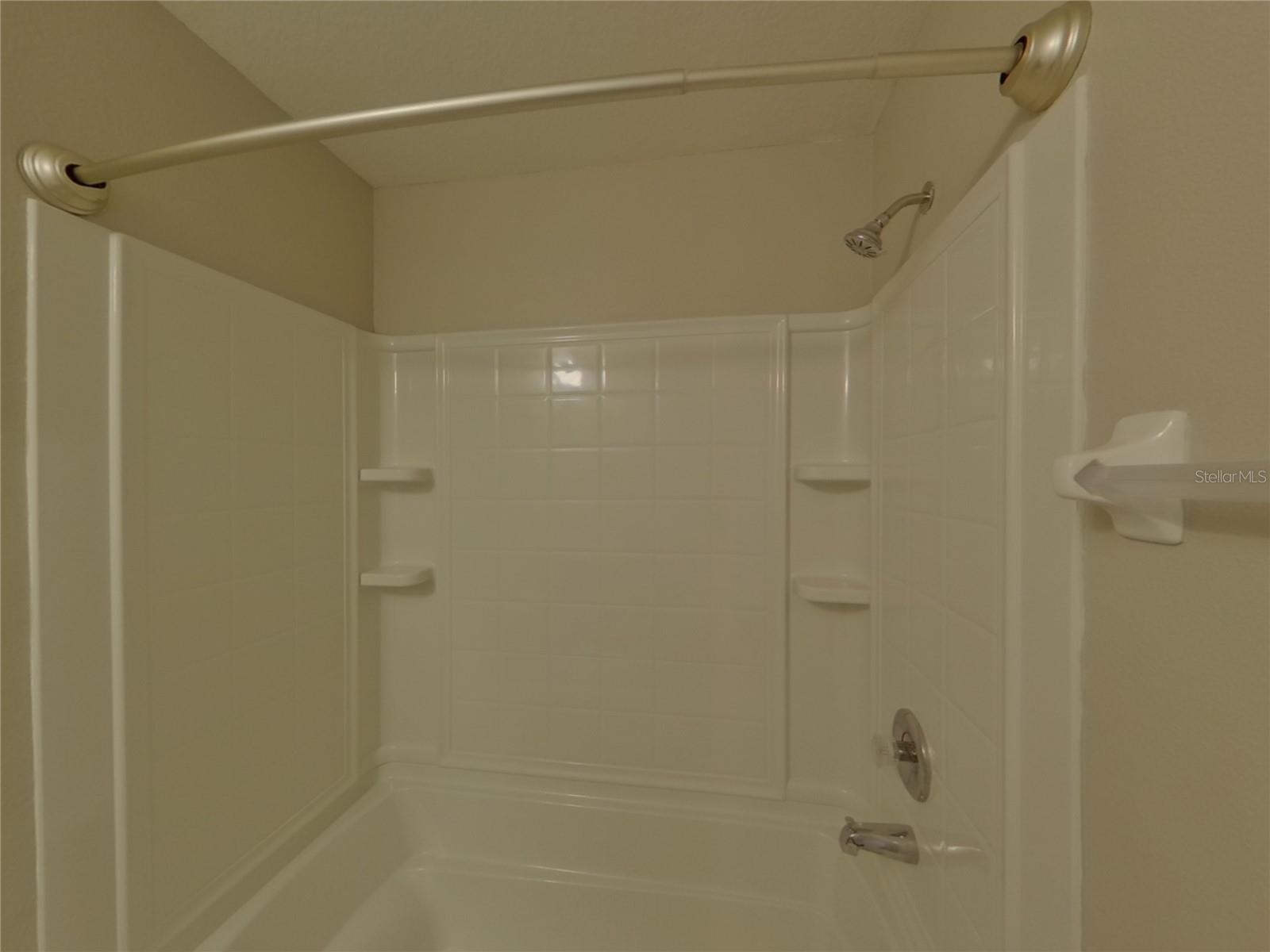 Listing photo id 9 for 14802 Emerald Landing Place