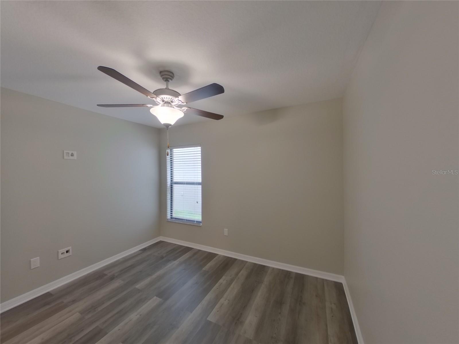 Listing photo id 6 for 14802 Emerald Landing Place