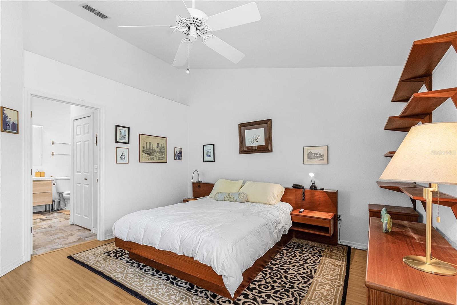 Image 14 of 37 For 404 Gaspar Key Lane