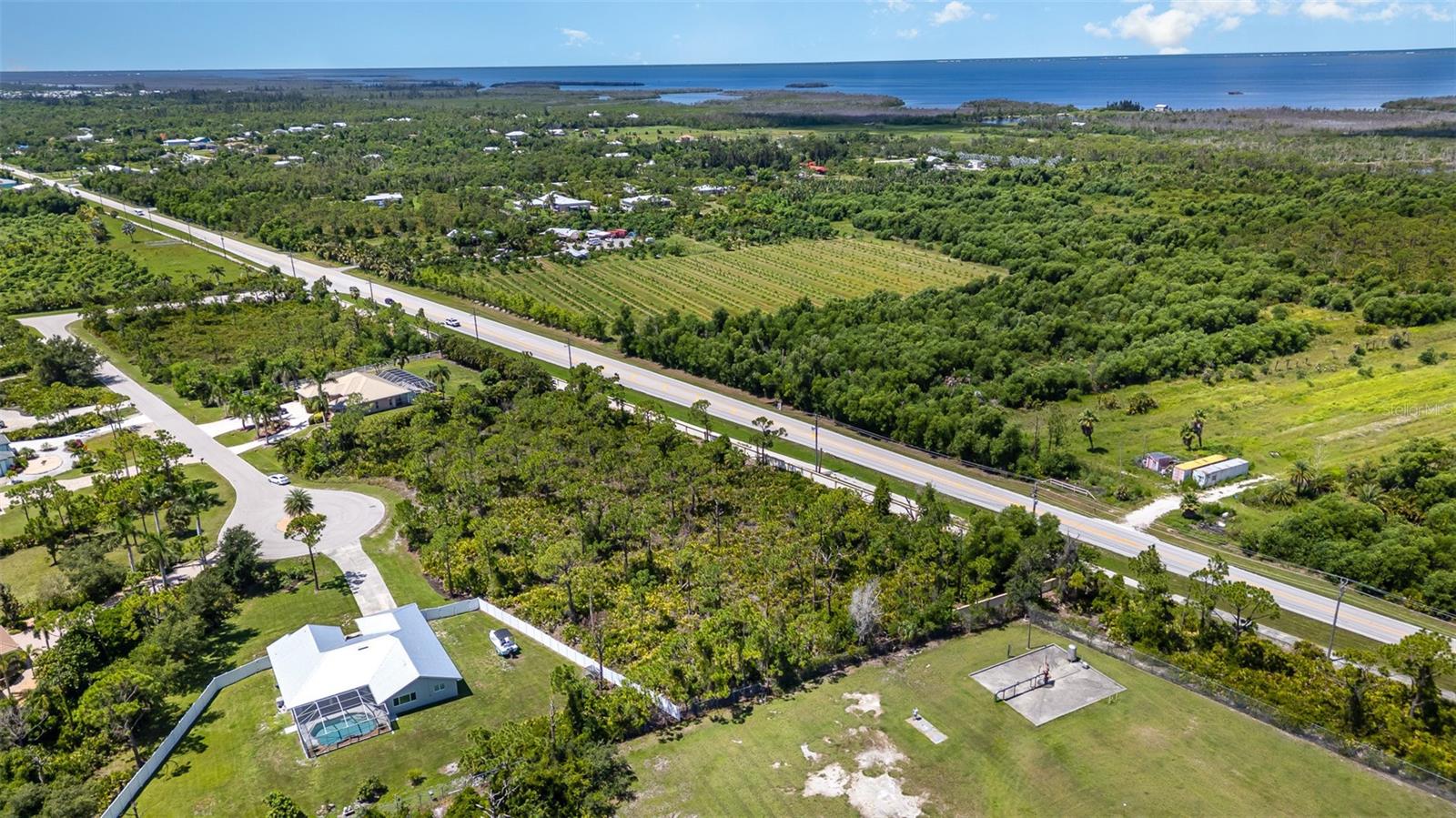 Image 15 of 17 For 9437 Treasure Lake Court