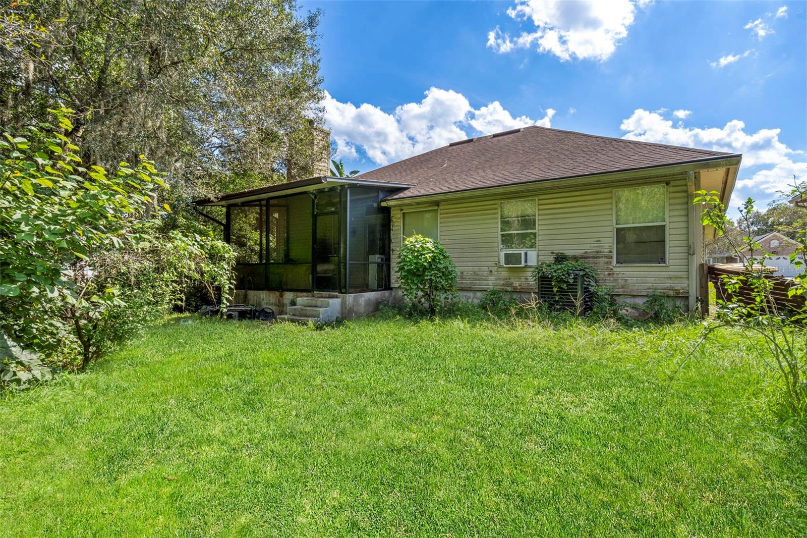 Image 8 of 31 For 5351 Oxford Crest Drive
