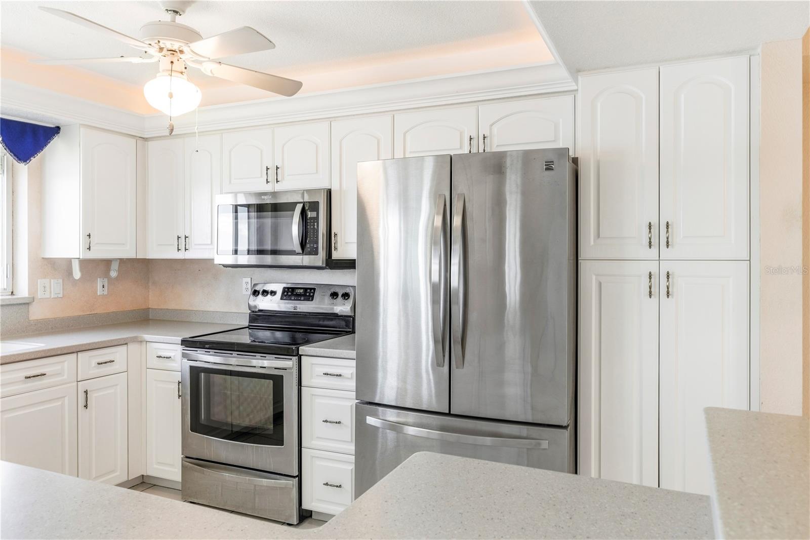 Image 14 of 43 For 1250 Marion Avenue 323