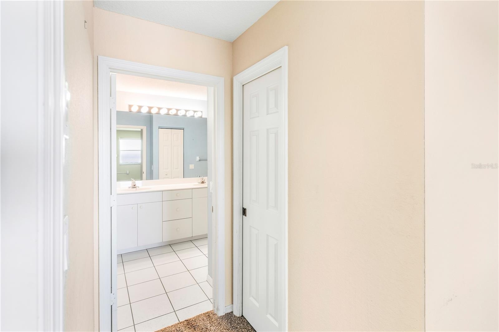 Image 20 of 43 For 1250 Marion Avenue 323