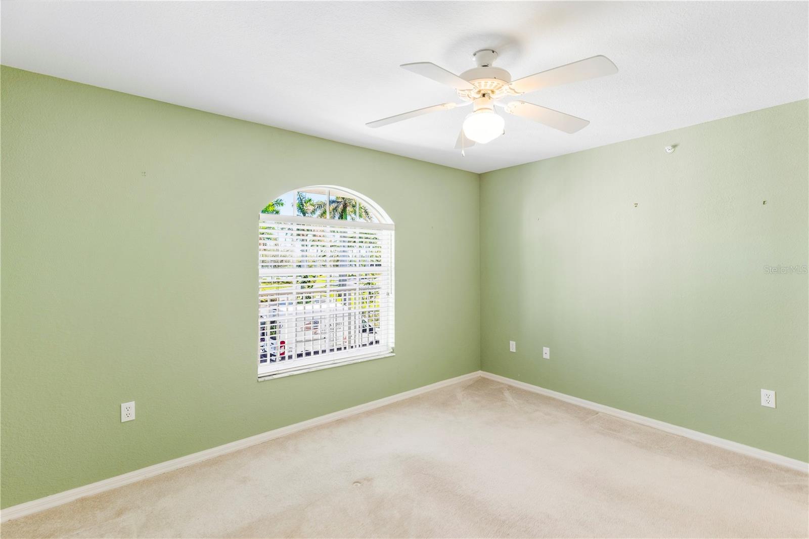 Image 31 of 43 For 1250 Marion Avenue 323