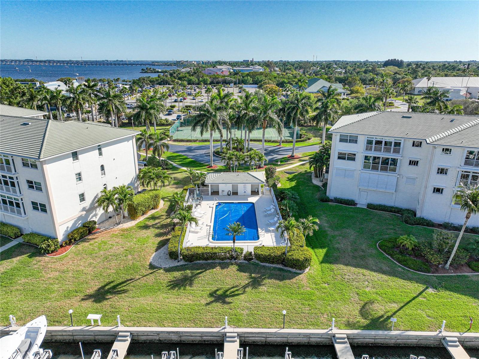 Image 37 of 43 For 1250 Marion Avenue 323