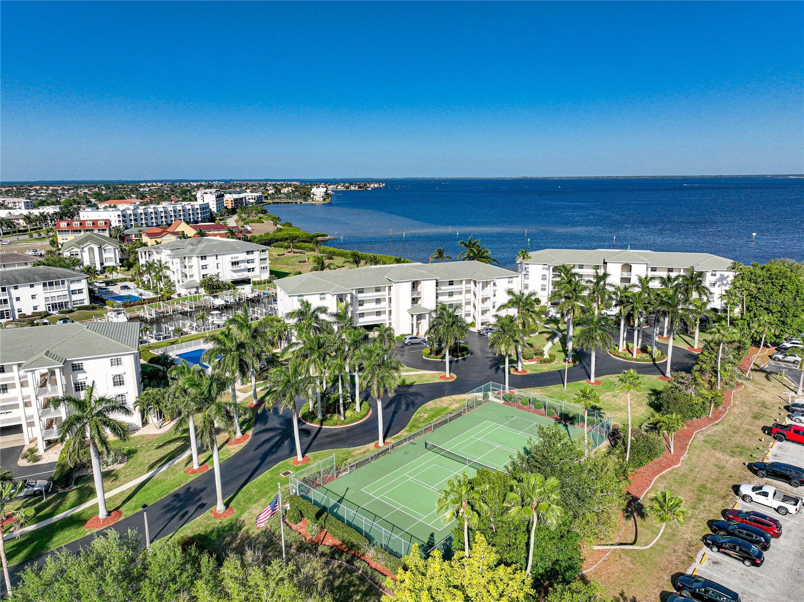 Image 39 of 43 For 1250 Marion Avenue 323