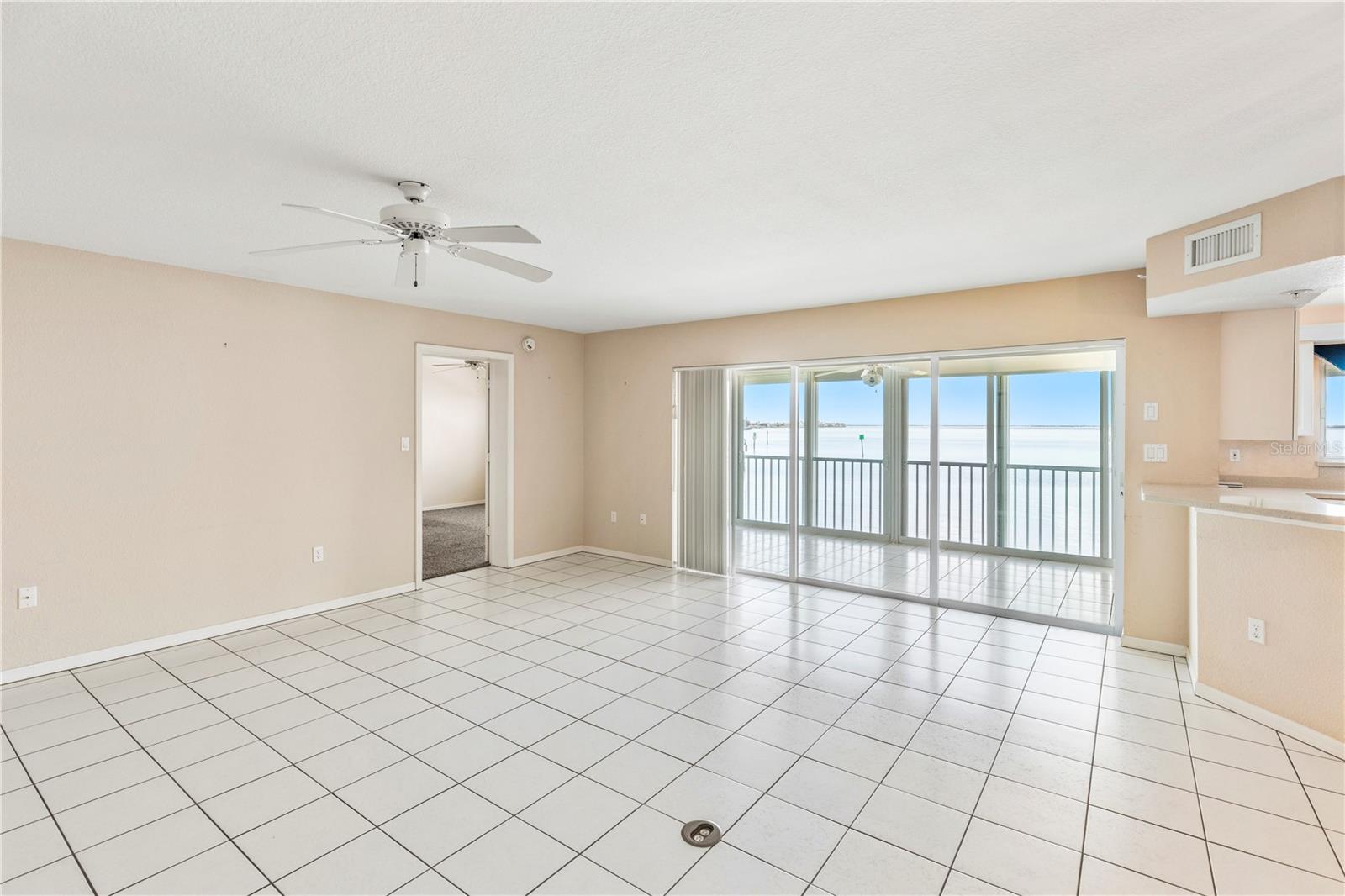 Image 8 of 43 For 1250 Marion Avenue 323