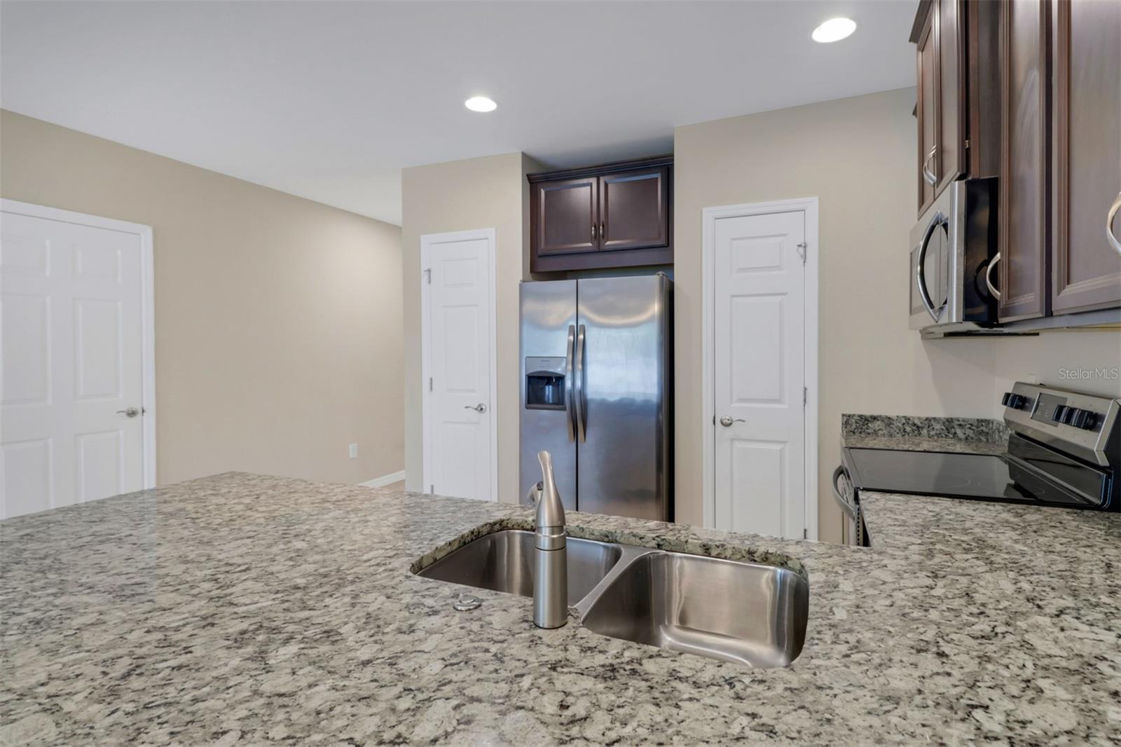 Image 19 of 45 For 3779 Crofton Court