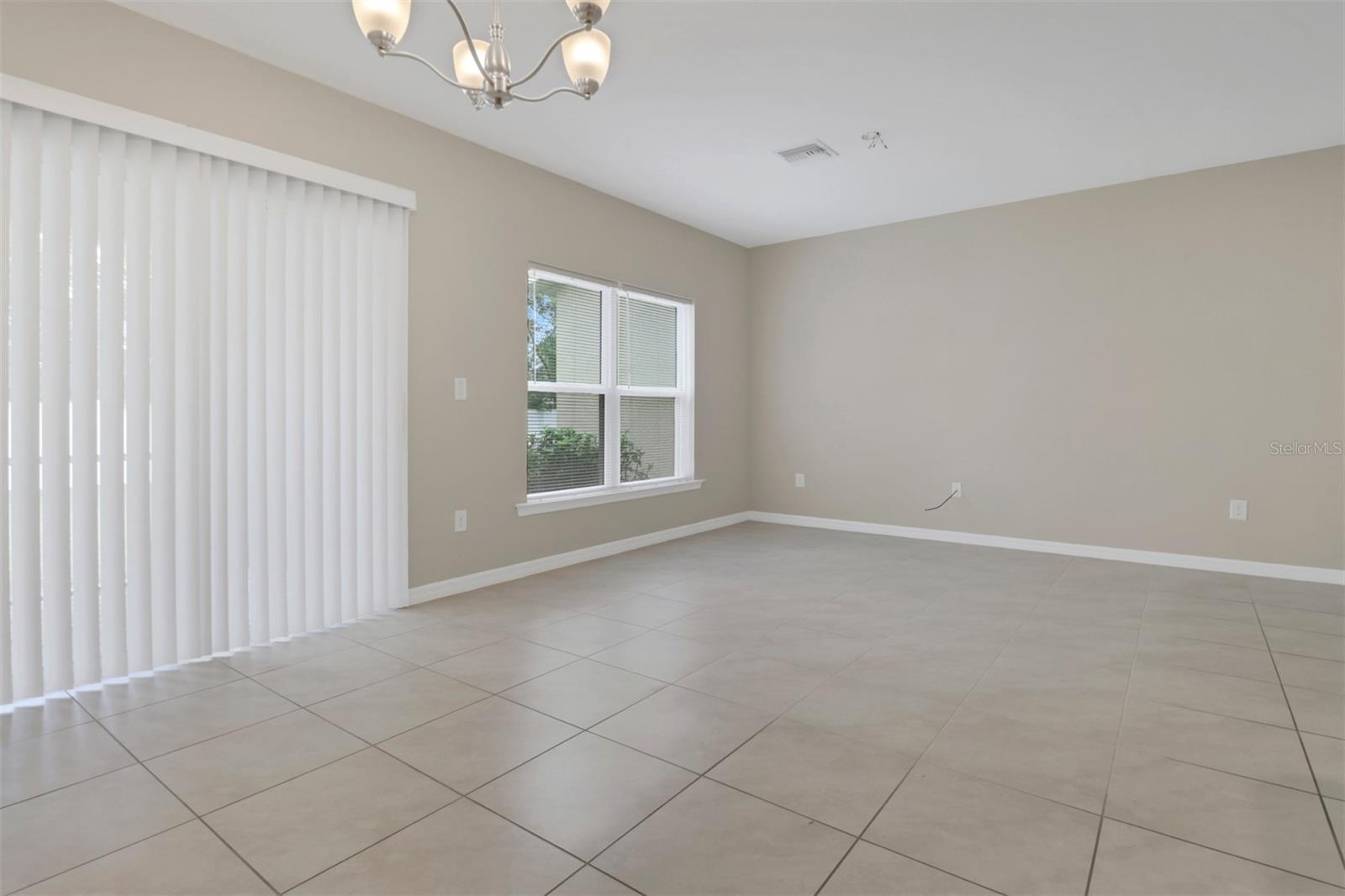 Image 38 of 45 For 3779 Crofton Court