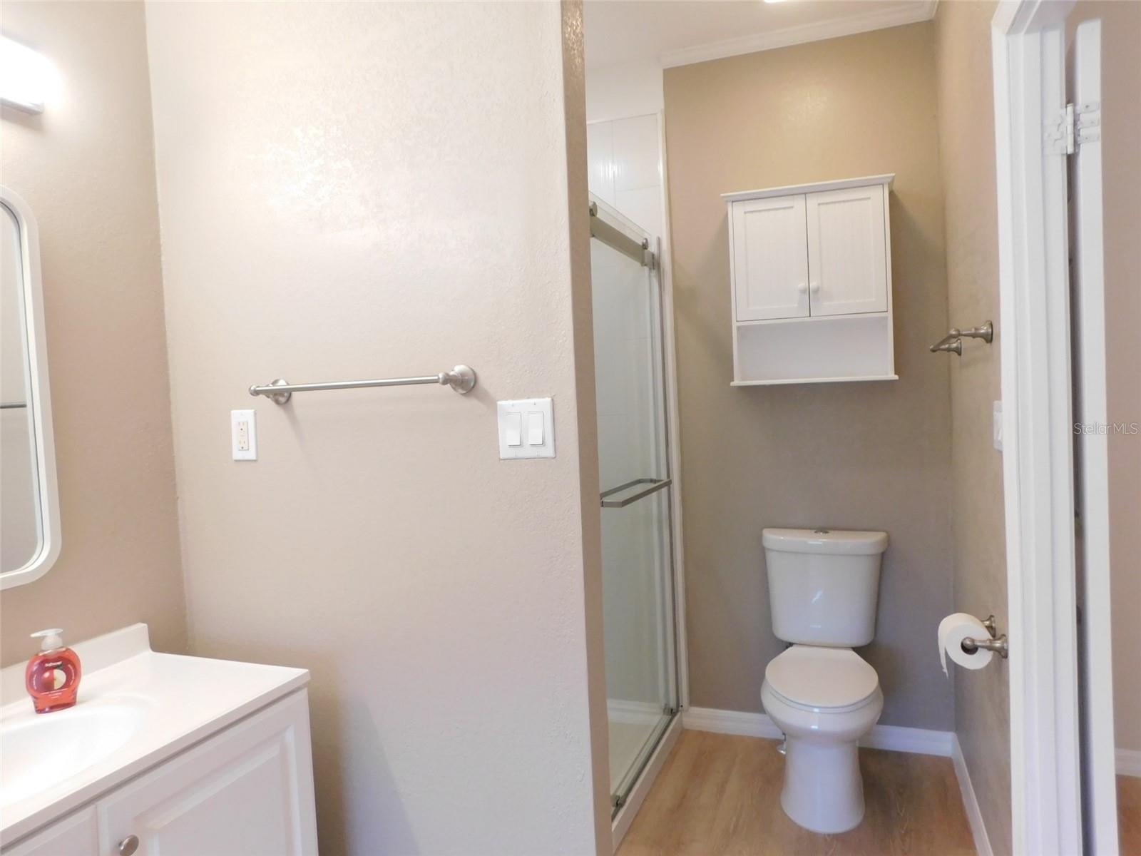 Image 16 of 17 For 200 Columbia Street