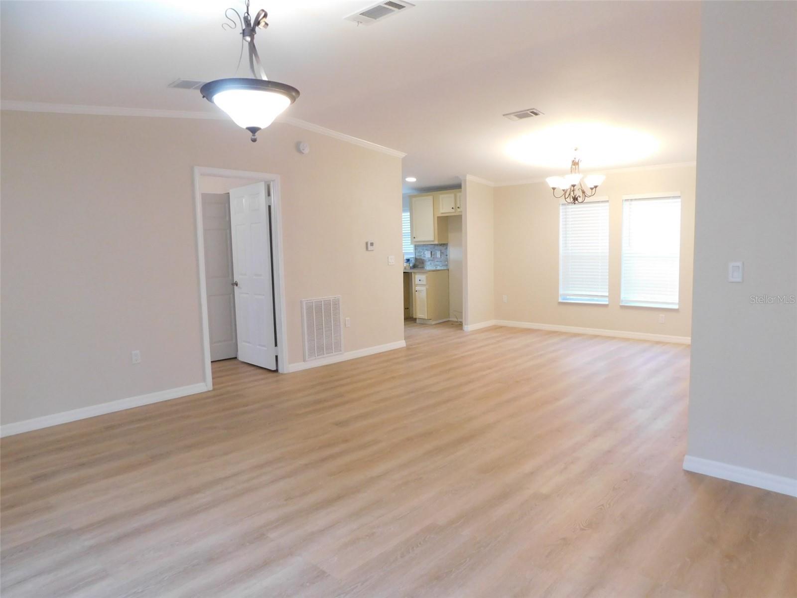 Image 5 of 17 For 200 Columbia Street