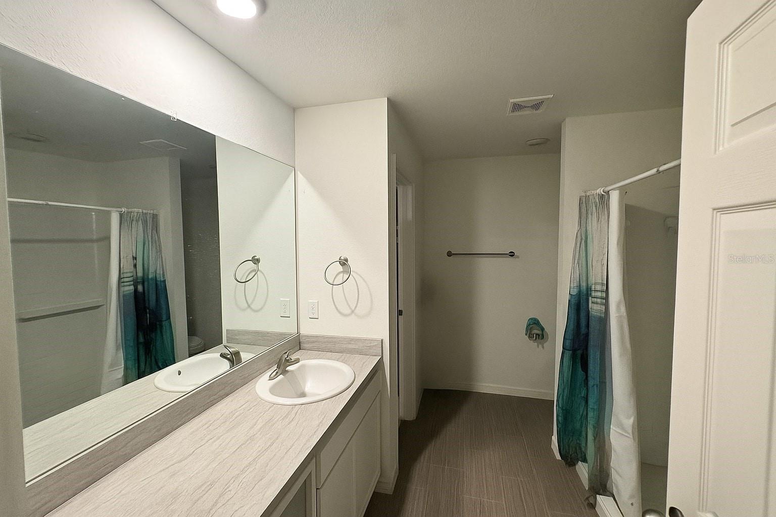 Image 6 of 11 For 3319 40th Street W