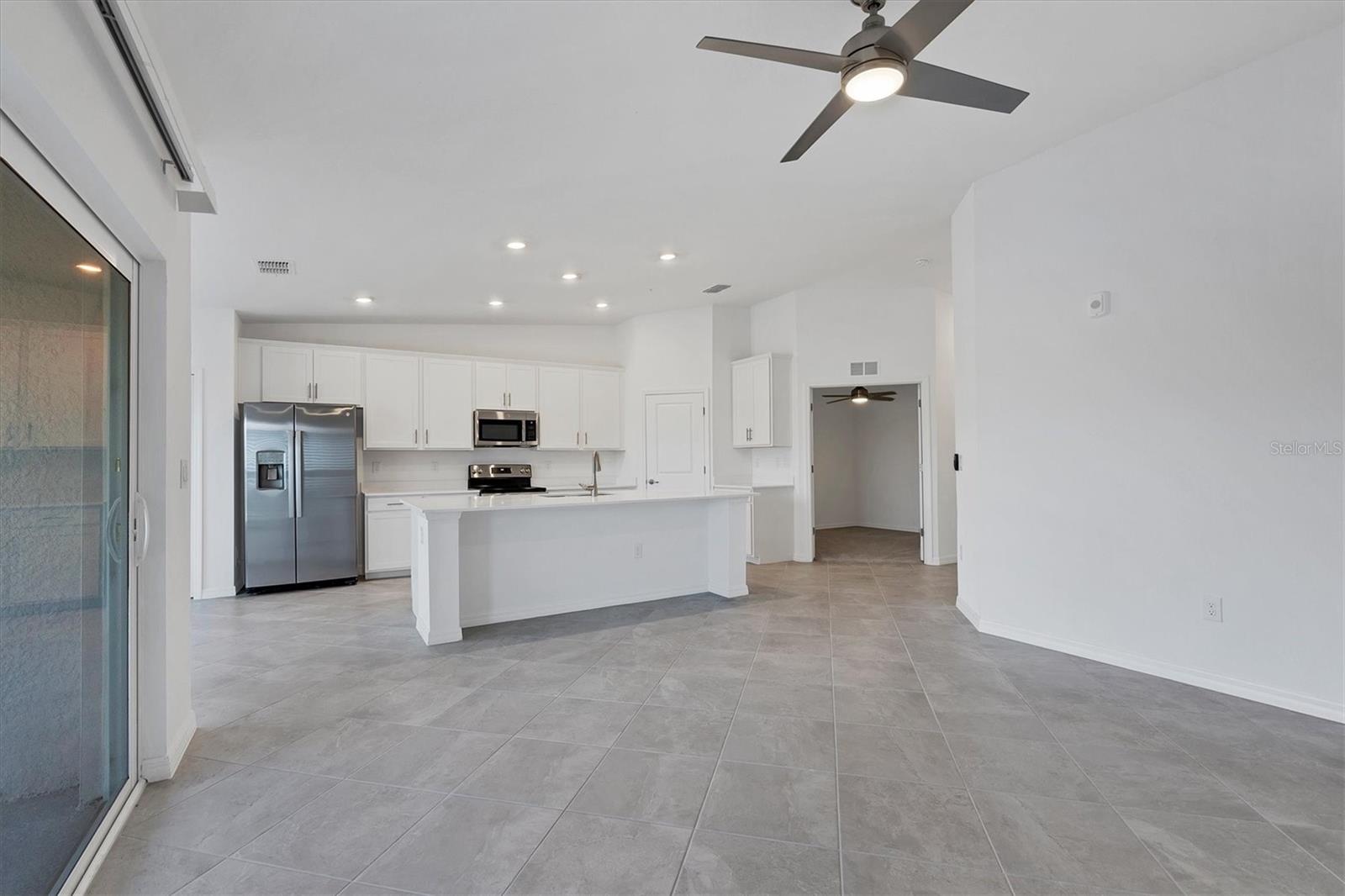 Image 11 of 79 For 12470 Wellen Golf Street 203