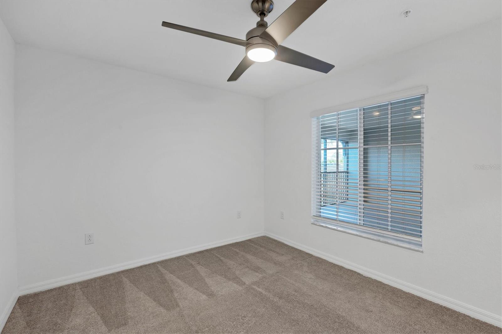 Image 22 of 79 For 12470 Wellen Golf Street 203