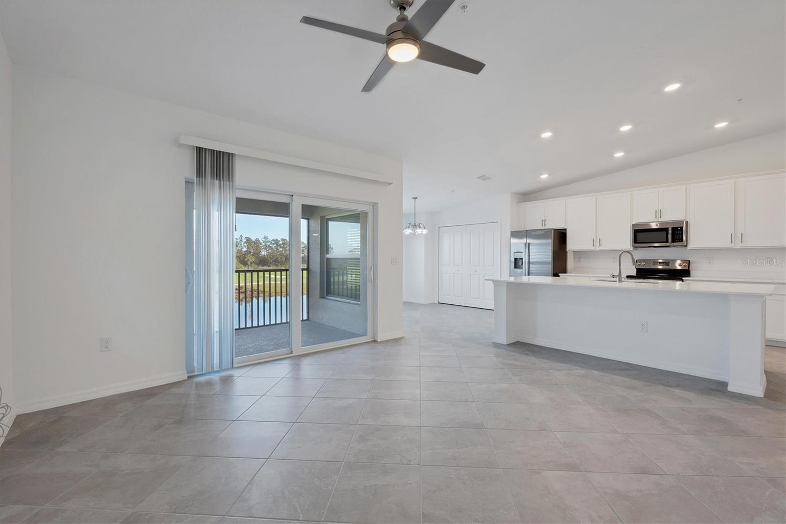 Image 9 of 79 For 12470 Wellen Golf Street 203