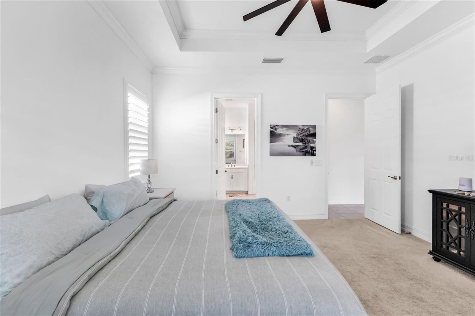 Image 23 of 61 For 24136 Riverfront Drive