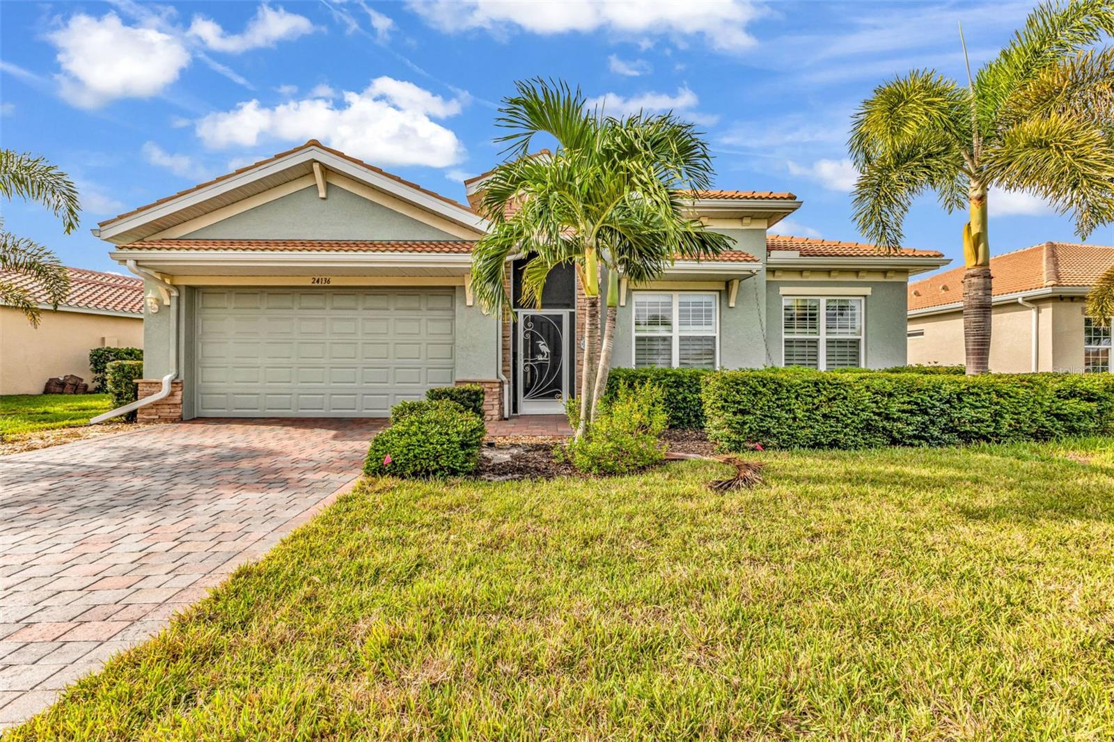 Image 32 of 61 For 24136 Riverfront Drive