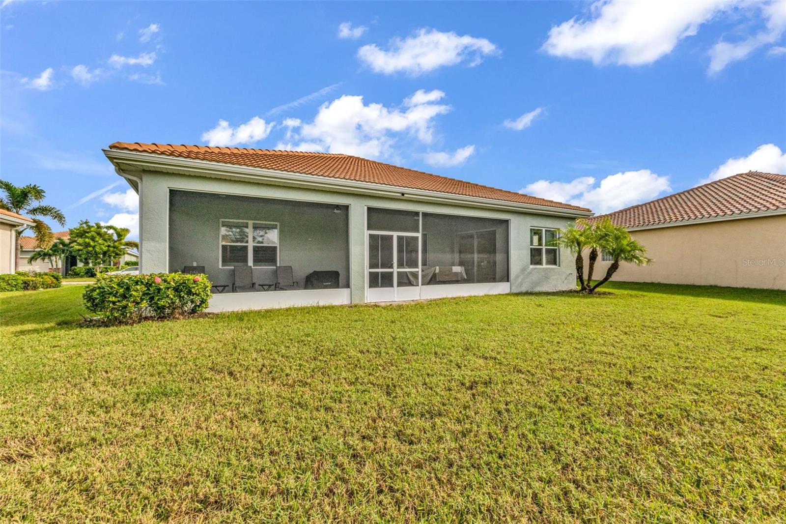 Image 34 of 61 For 24136 Riverfront Drive