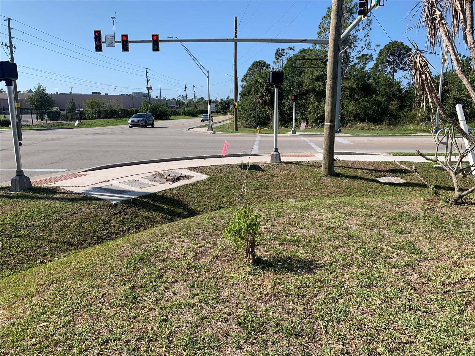 Image 4 of 5 For 23540 Peachland Boulevard