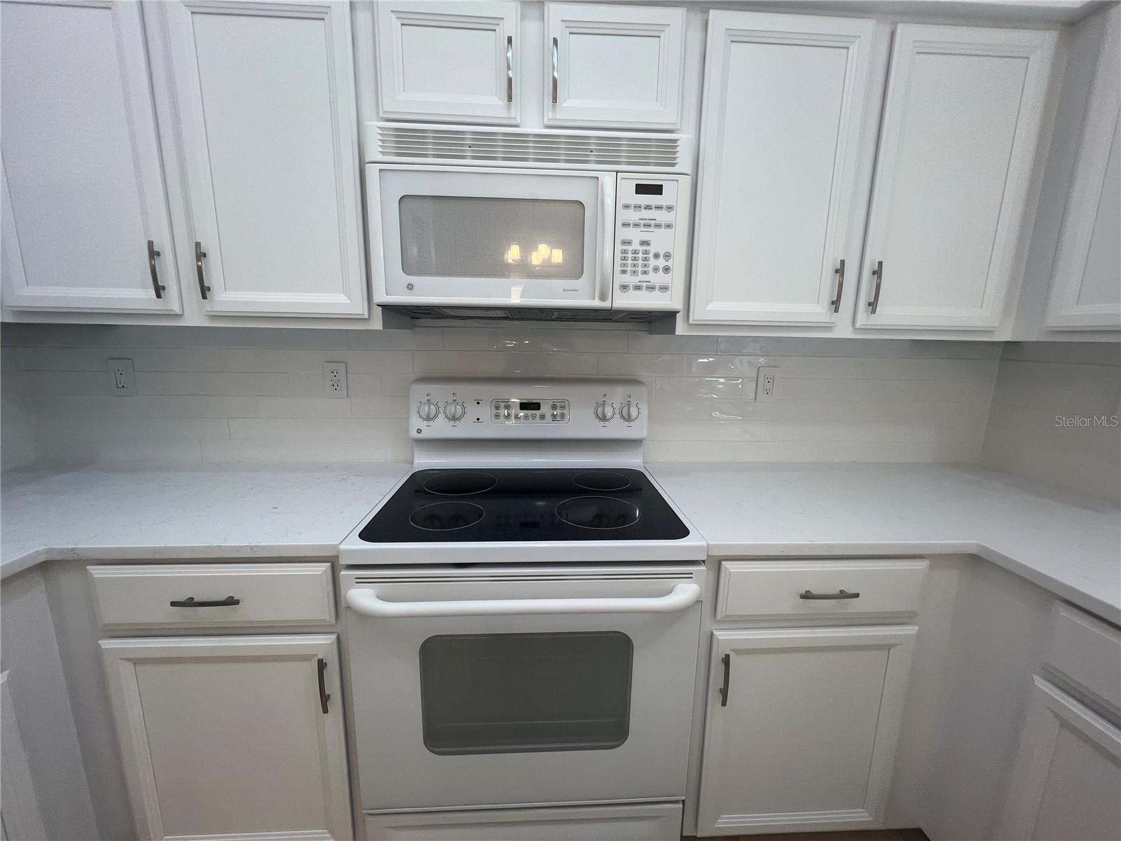 Image 8 of 29 For 22472 Tennyson Avenue