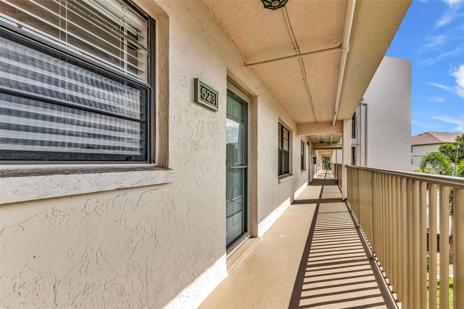 Image 4 of 45 For 175 Kings Highway B3