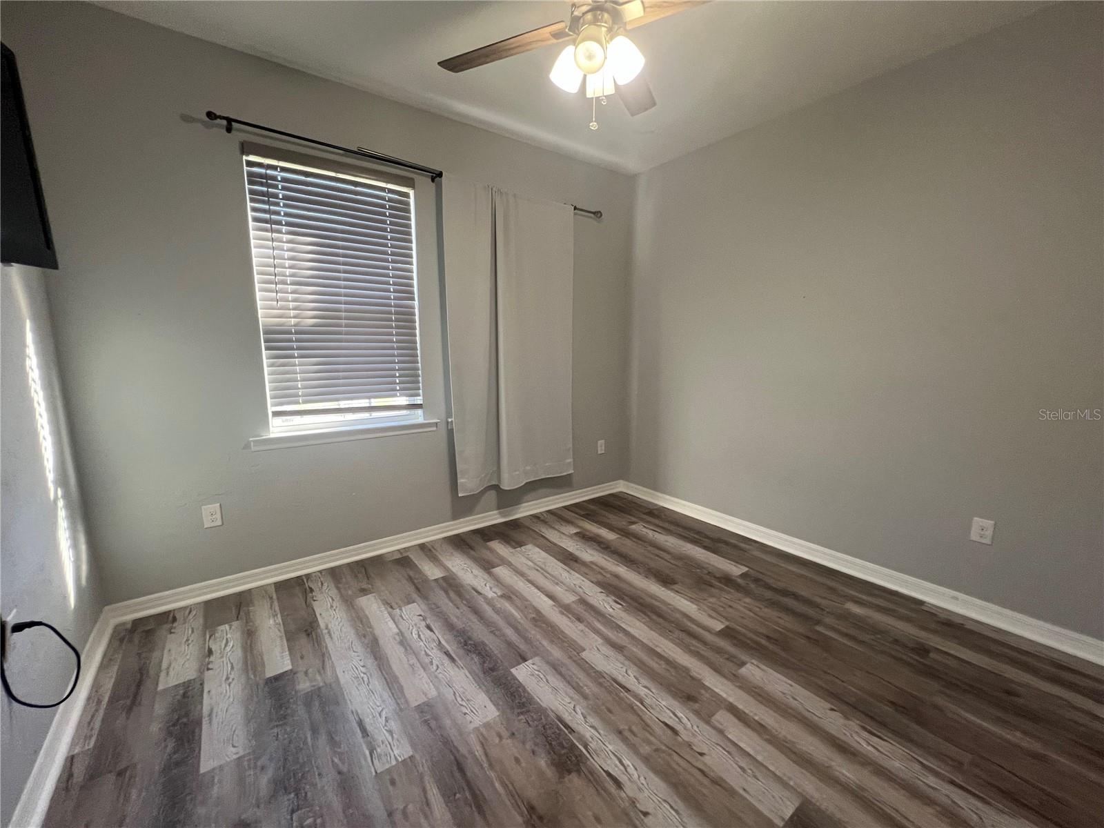 Image 12 of 38 For 10487 Atenia Street