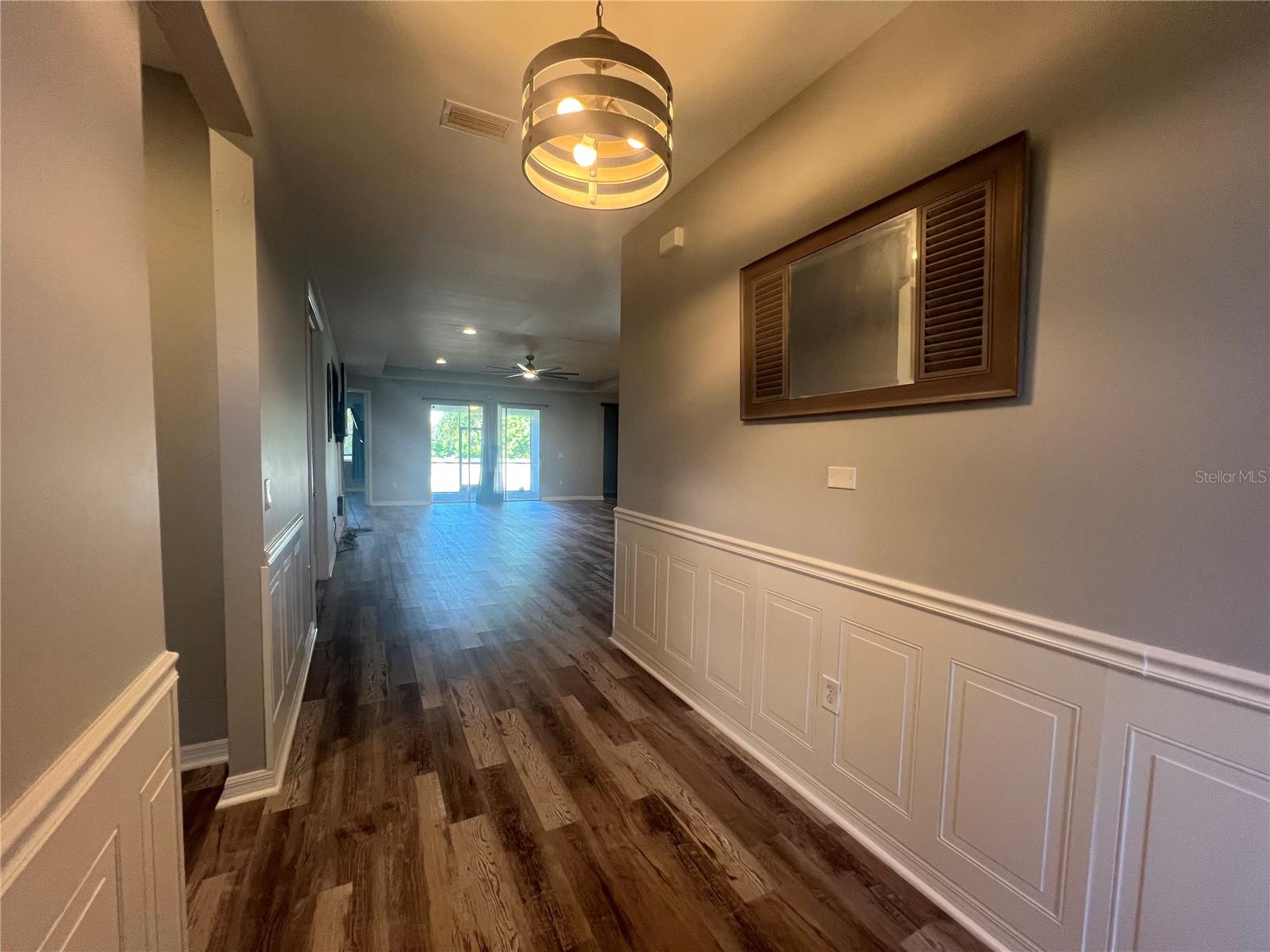 Image 16 of 38 For 10487 Atenia Street