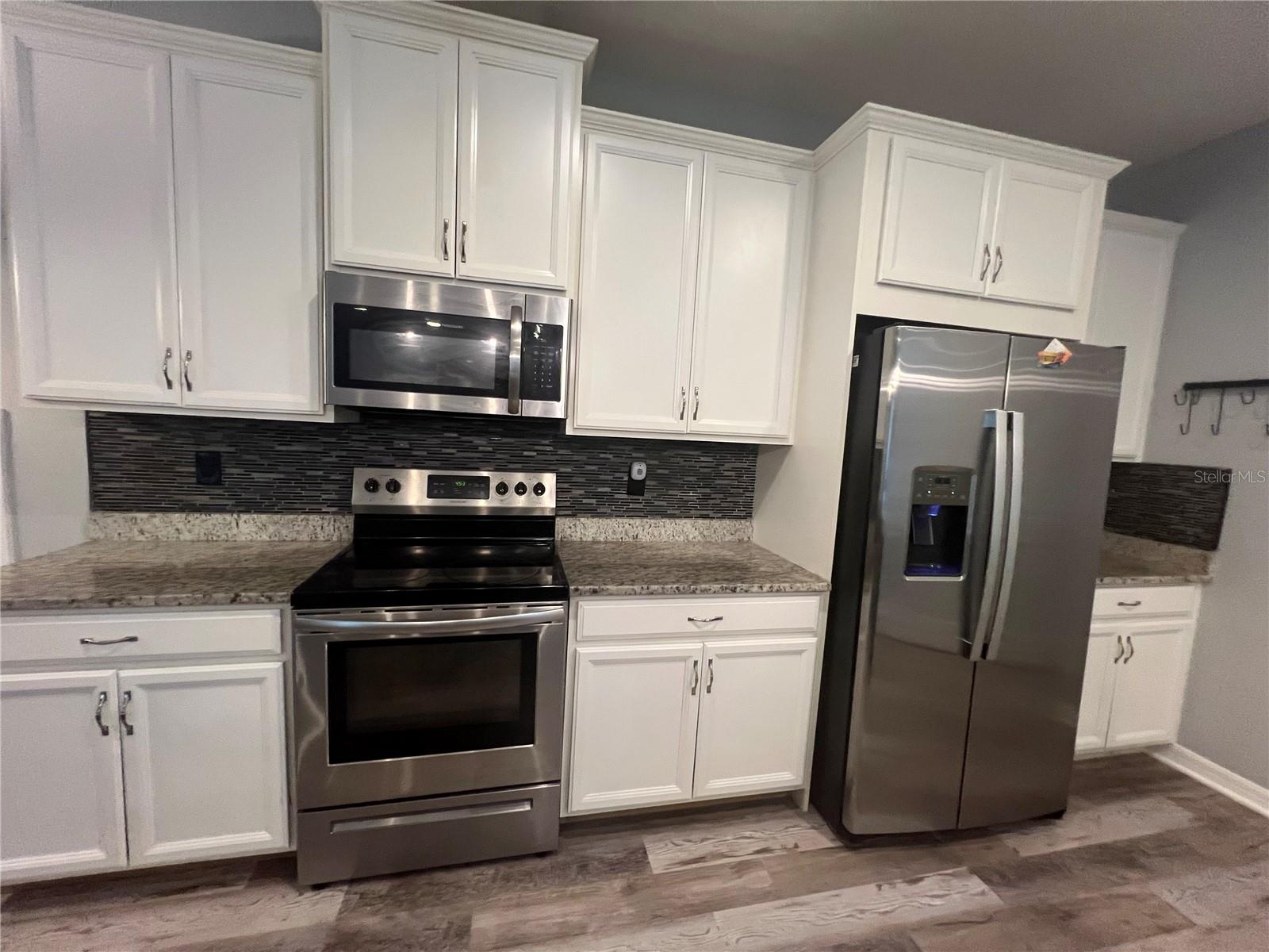 Image 29 of 38 For 10487 Atenia Street