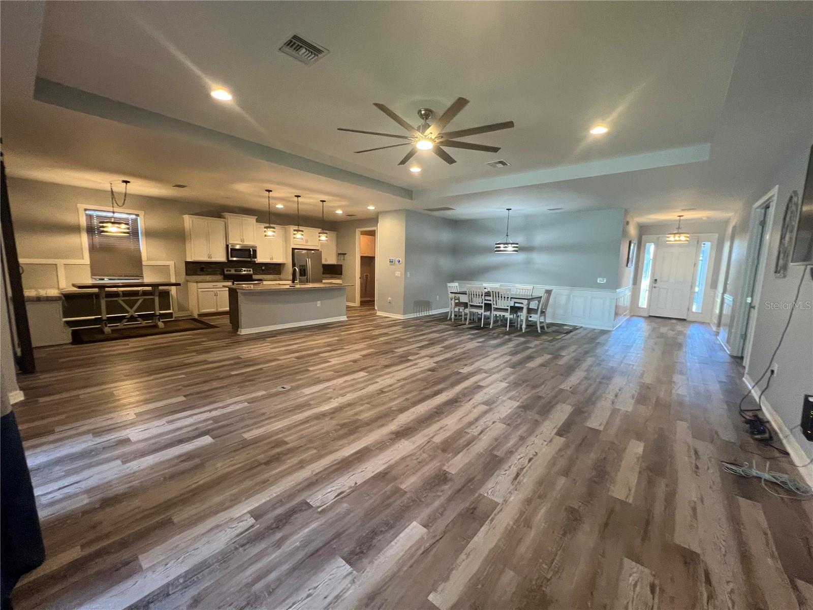 Image 5 of 38 For 10487 Atenia Street