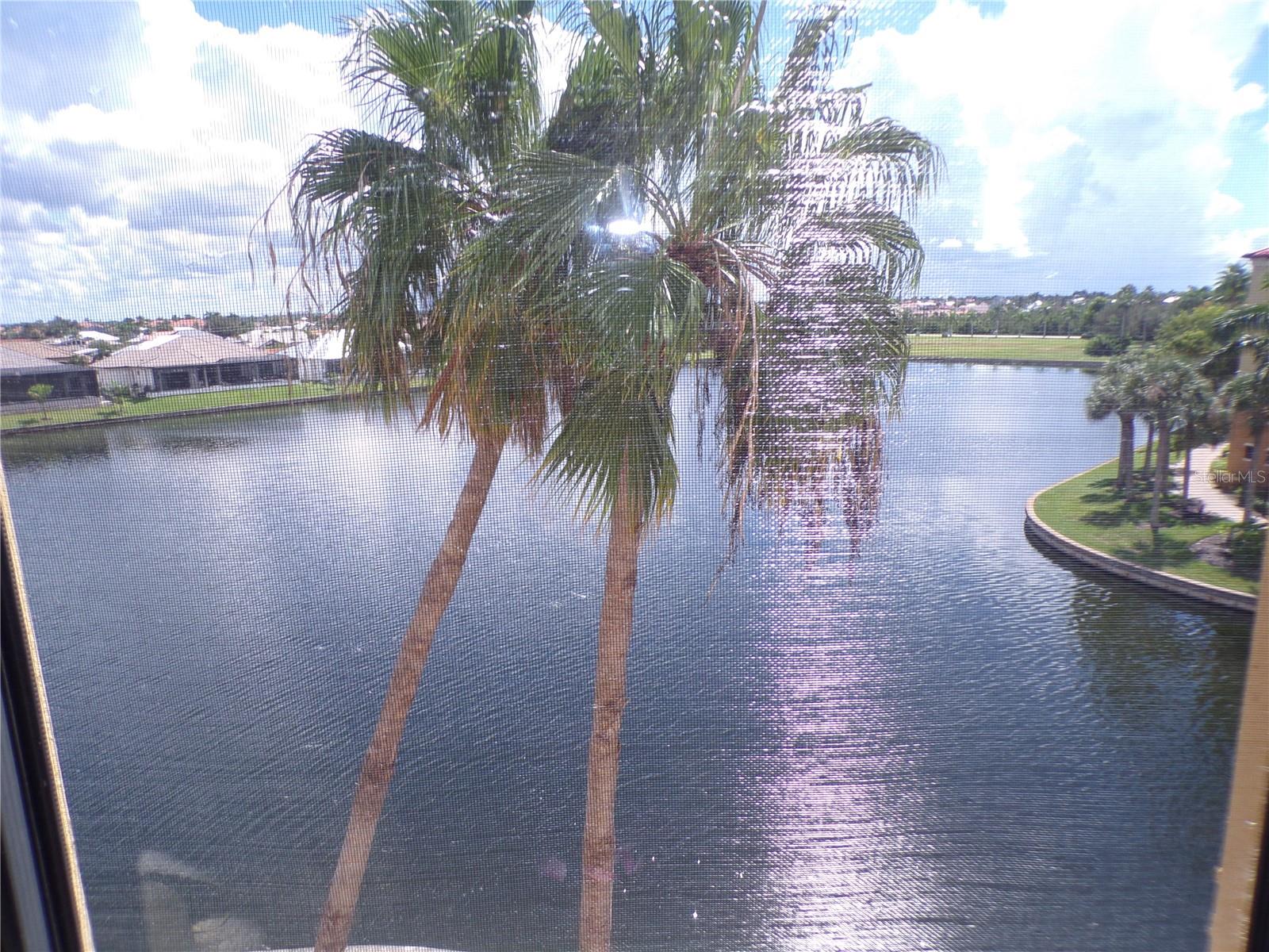 Image 38 of 65 For 96 Vivante Boulevard 9647