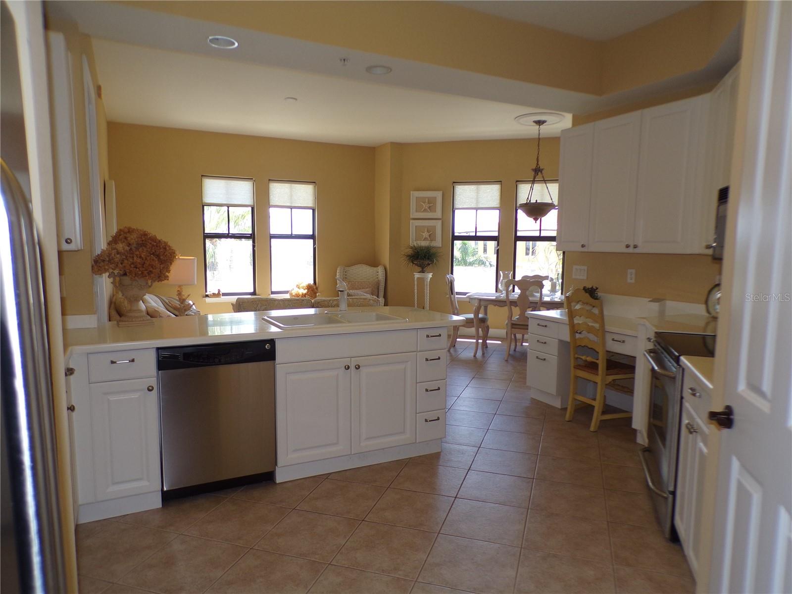 Image 4 of 65 For 96 Vivante Boulevard 9647