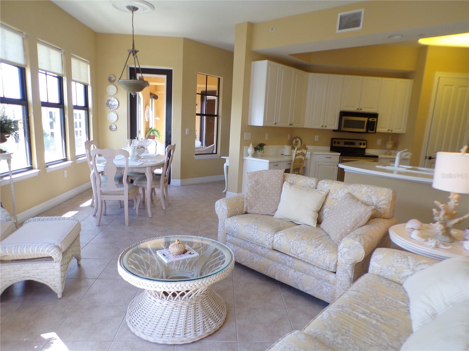Image 7 of 65 For 96 Vivante Boulevard 9647