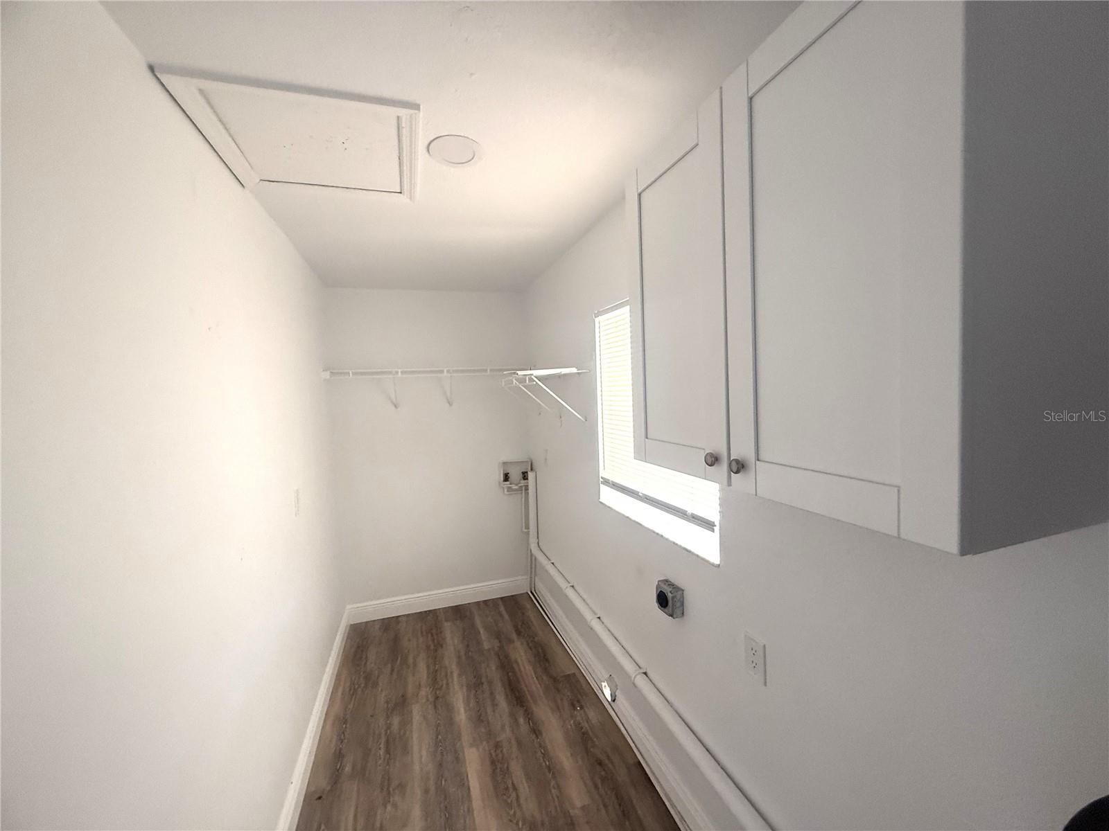 Image 7 of 29 For 549 Lakemont Avenue Nw