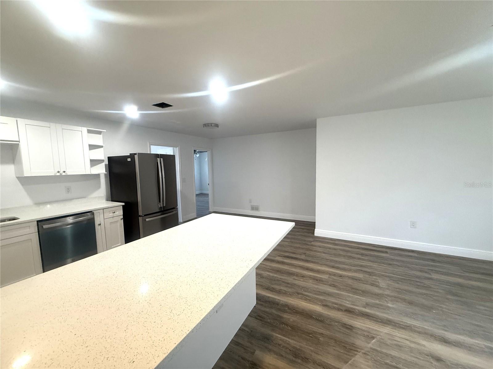 Image 8 of 29 For 549 Lakemont Avenue Nw