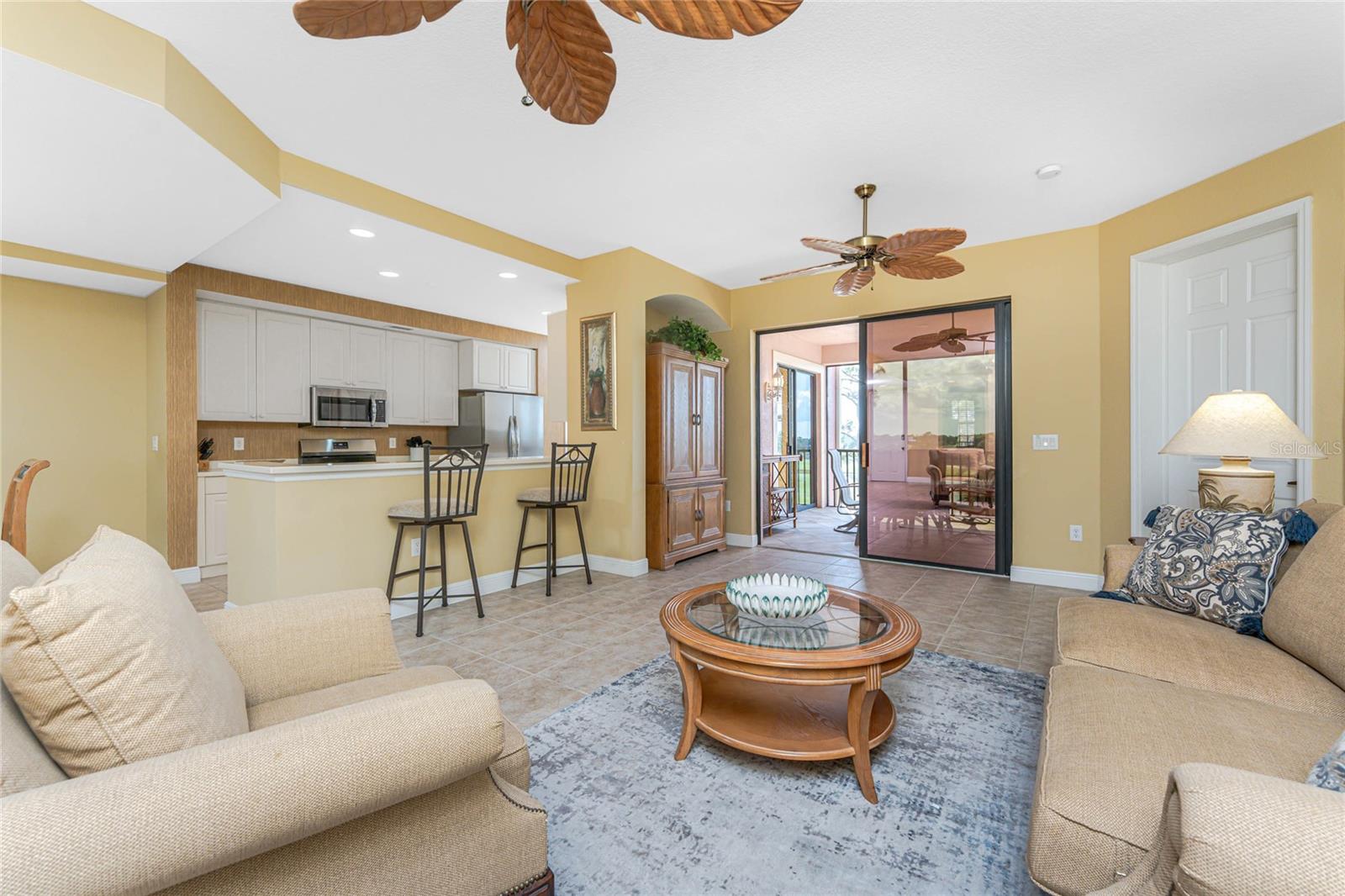 Image 5 of 51 For 24351 Baltic Ave  203