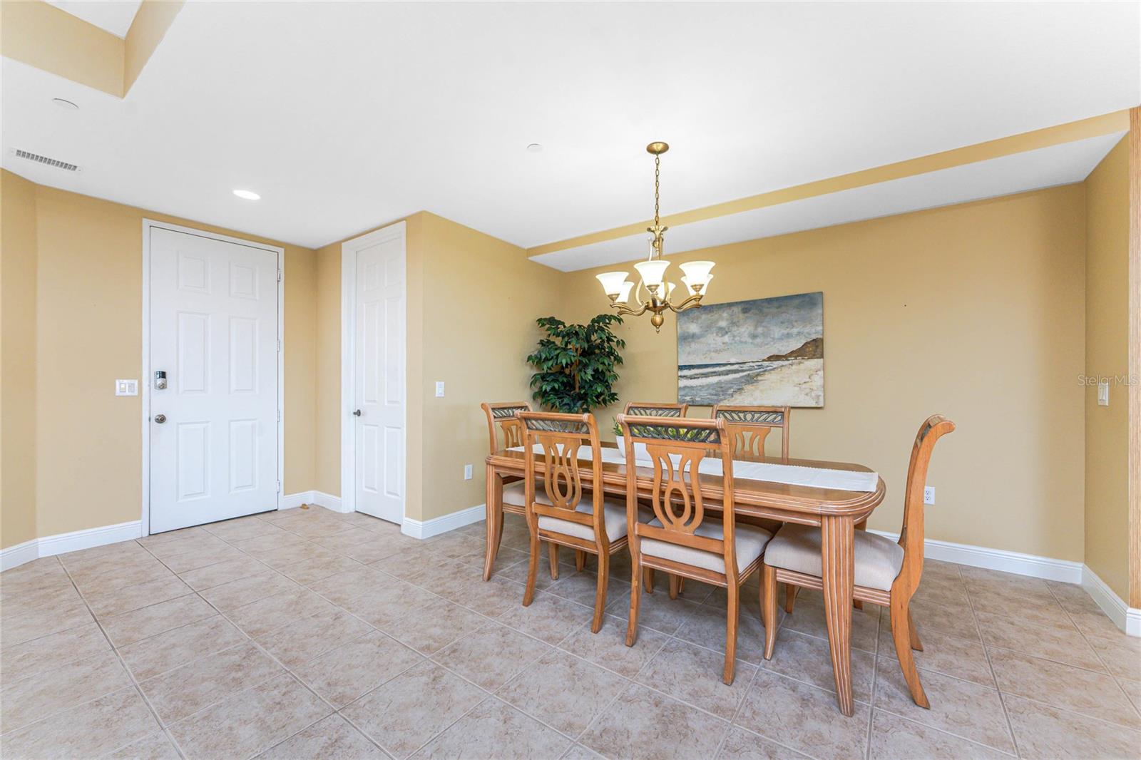 Image 9 of 51 For 24351 Baltic Ave  203