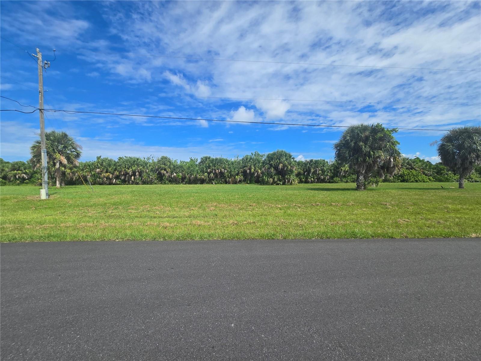 Image 4 of 13 For 16947 Acapulco Road