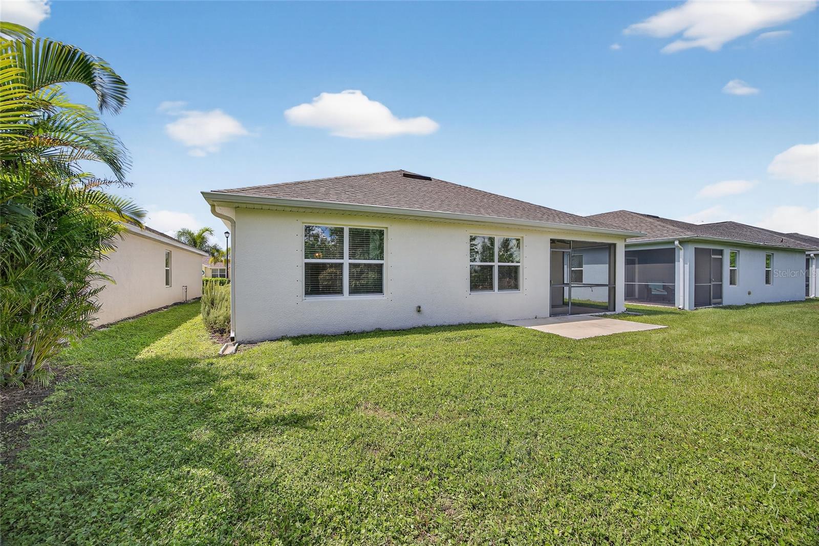 Image 21 of 40 For 25340 Lenox Circle