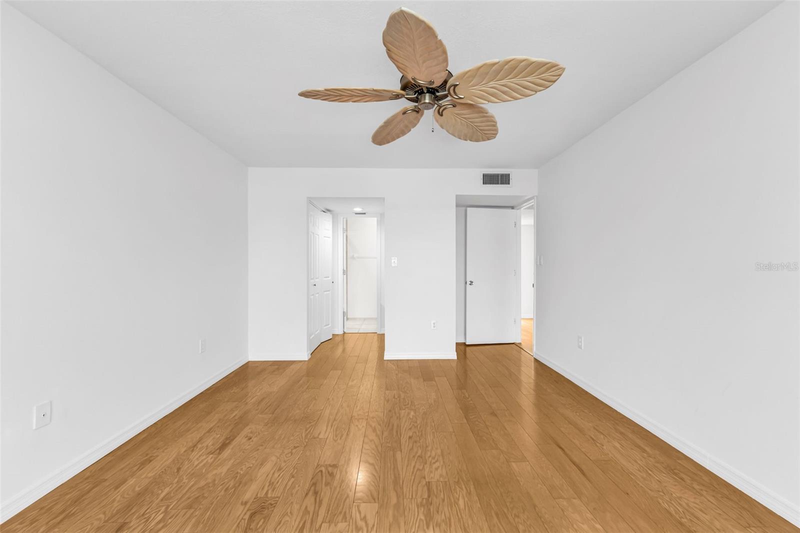 Image 14 of 34 For 3251 White Ibis Court C4