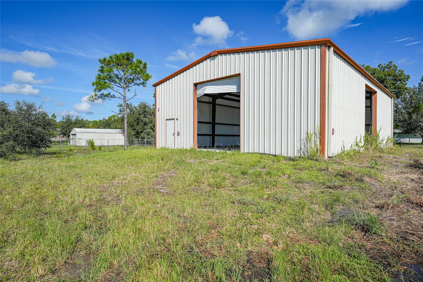 Image 3 of 10 For 6437 & 6453 Acorn Boulevard