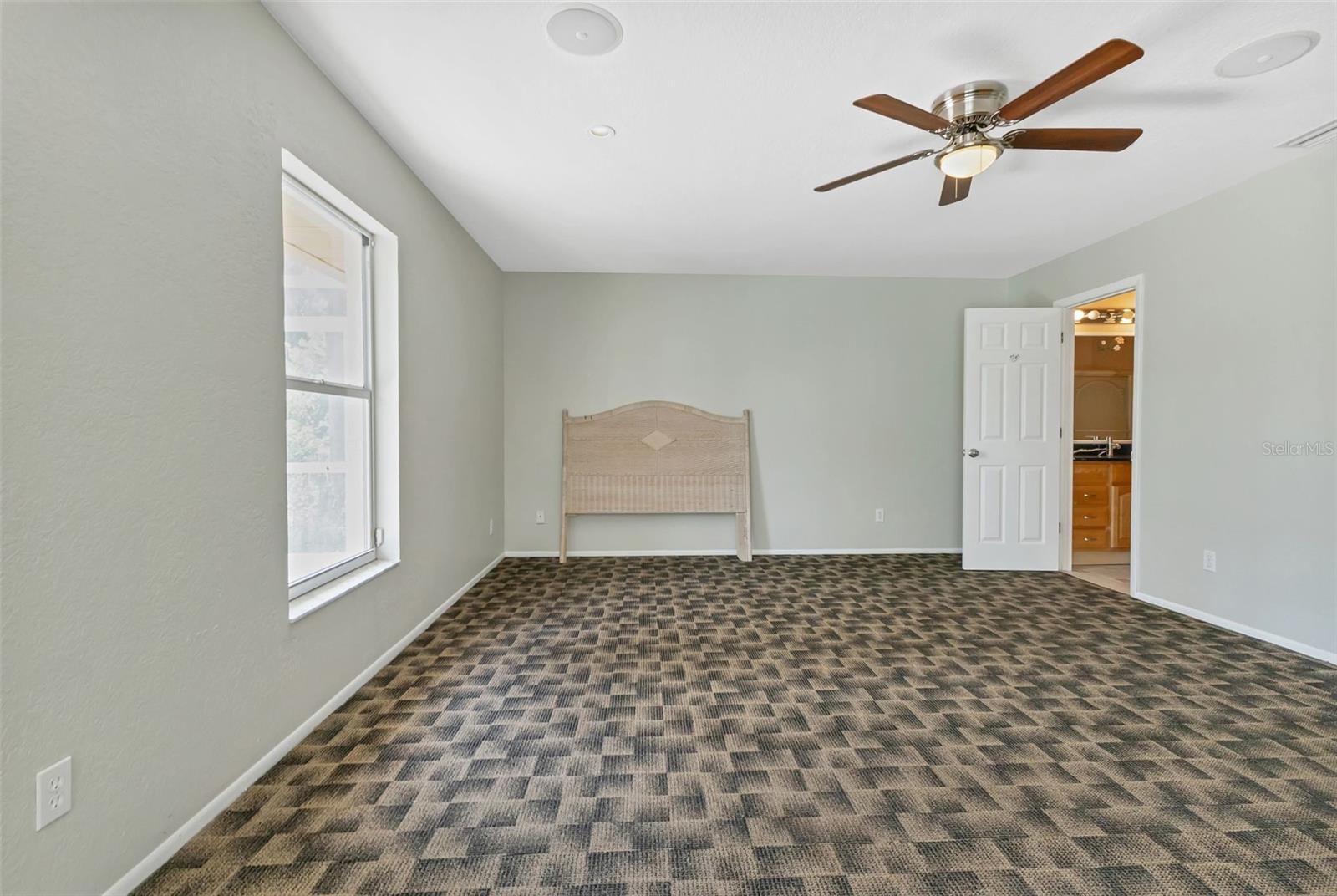 Image 13 of 48 For 23177 Rye Avenue