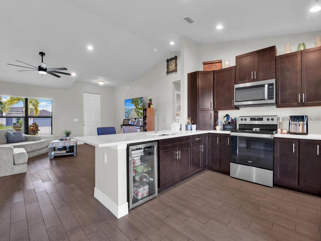 Image 5 of 21 For 1322 10th Terrace