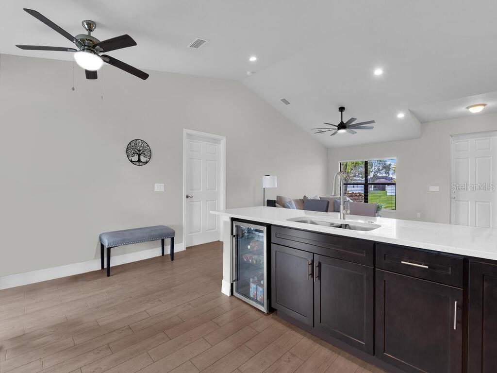 Image 7 of 21 For 1322 10th Terrace