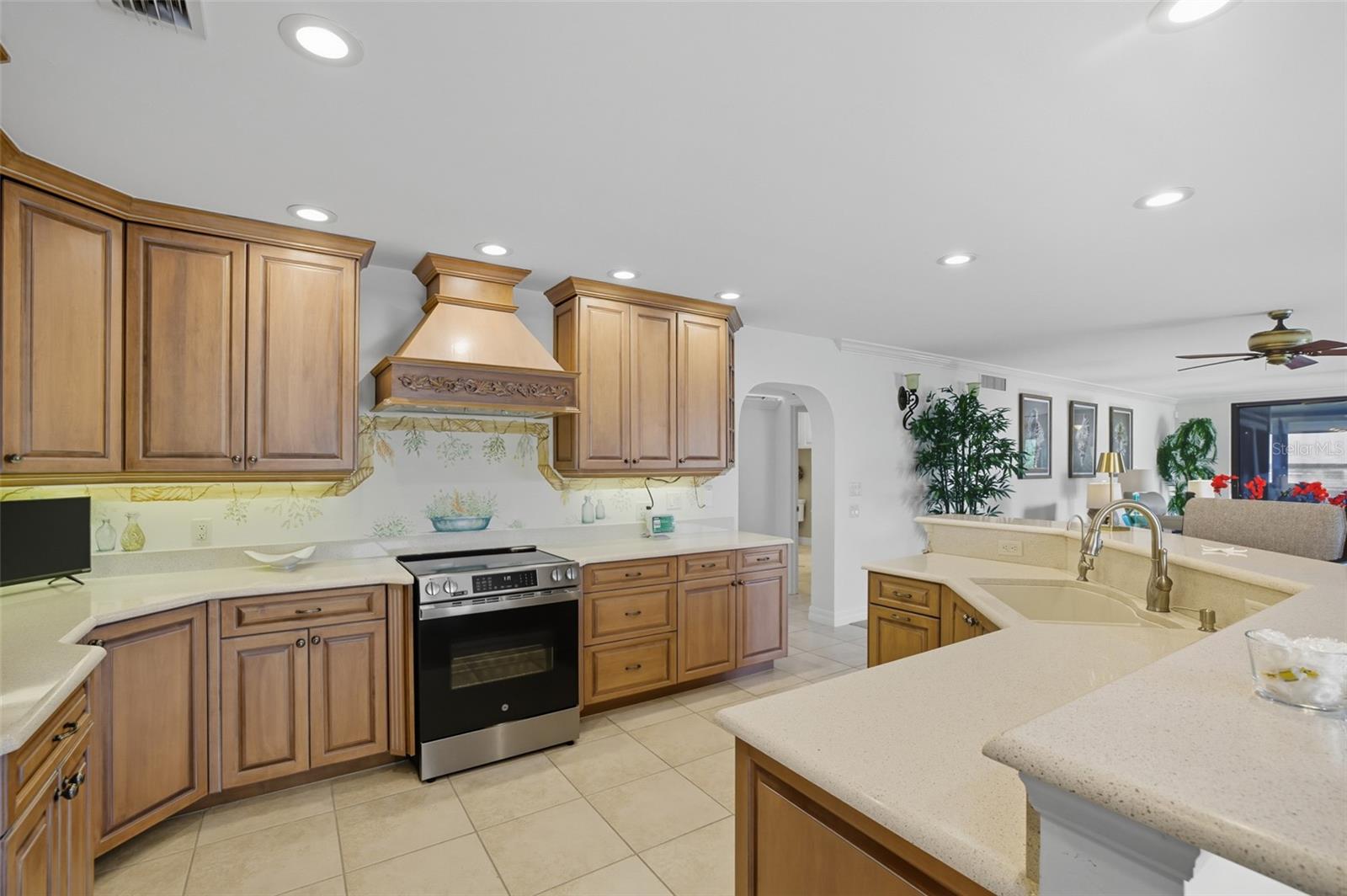 Image 6 of 44 For 3280 Southshore Drive 88a