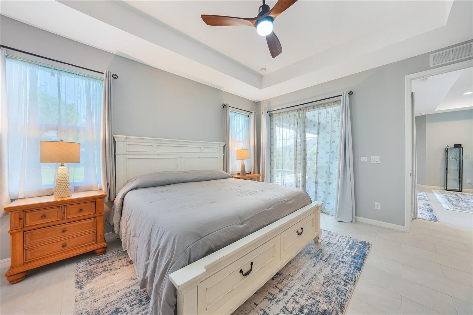 Image 17 of 53 For 336 Casale G Street