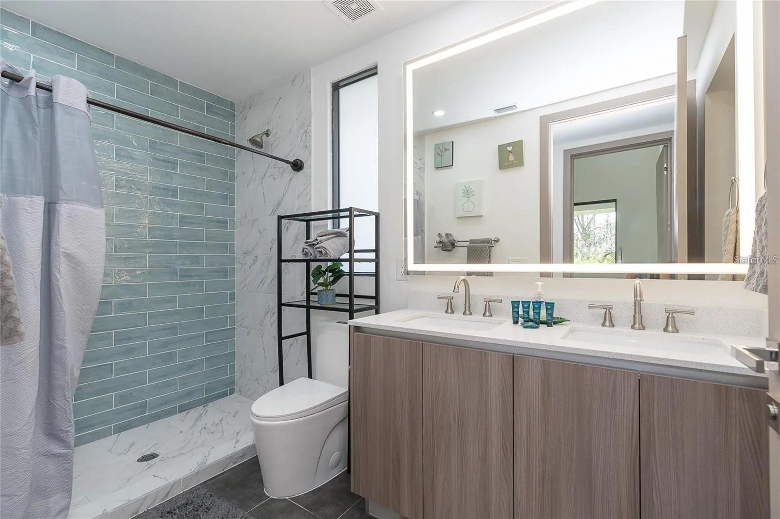 Image 15 of 30 For 8167 Dittmar Street