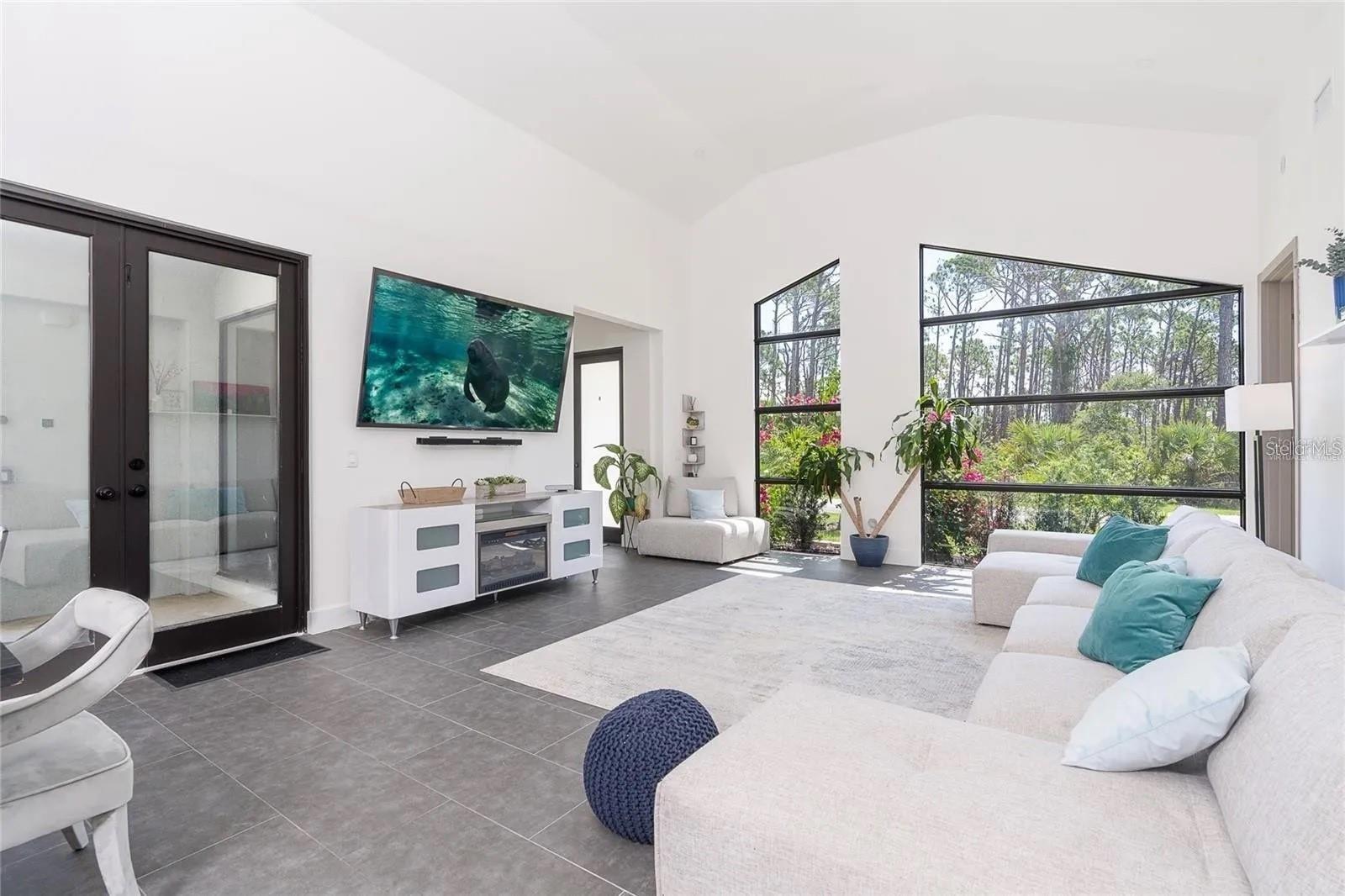 Image 4 of 30 For 8167 Dittmar Street