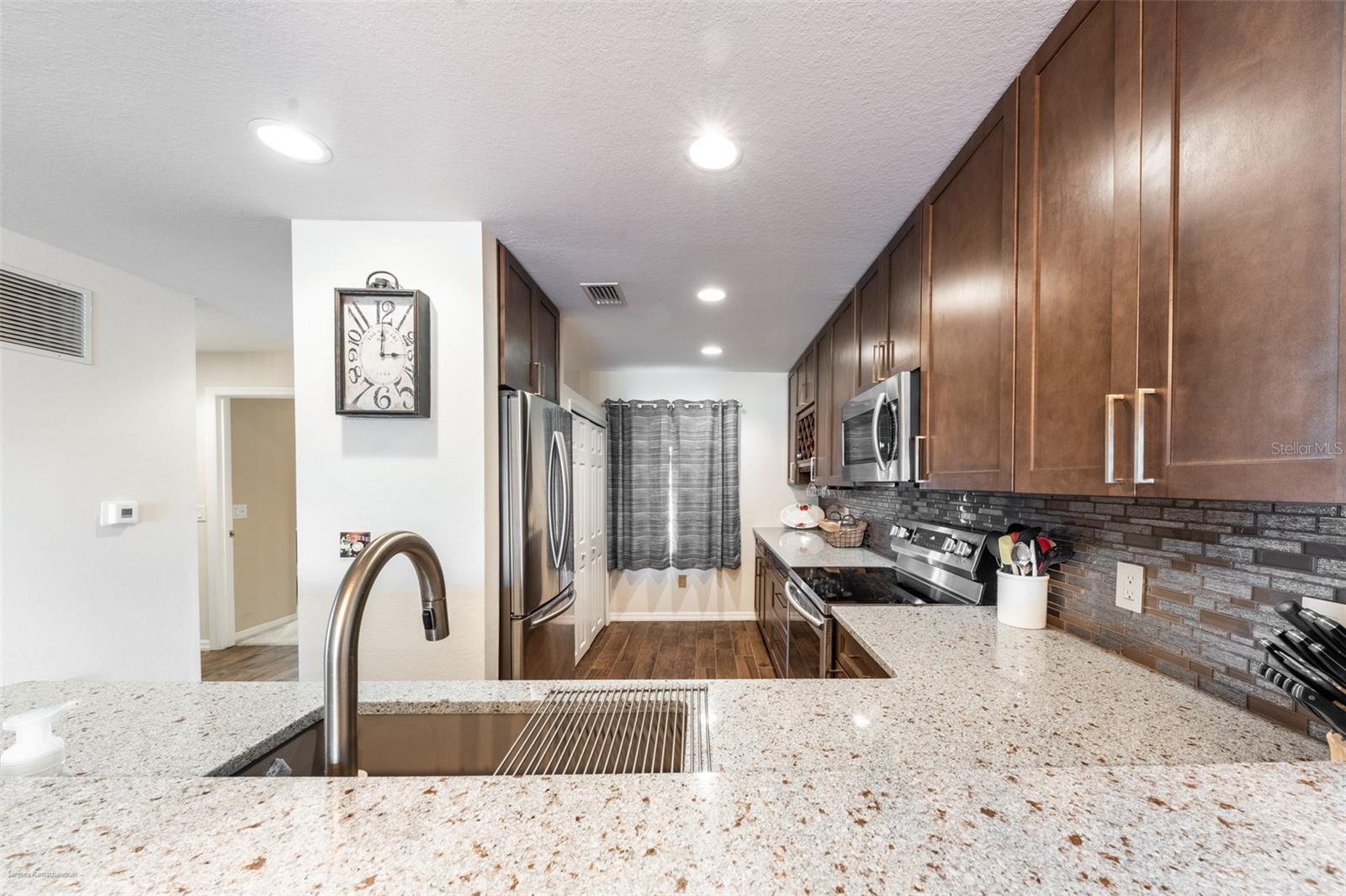 Image 7 of 55 For 5738 Sabal Trace Drive 204b57