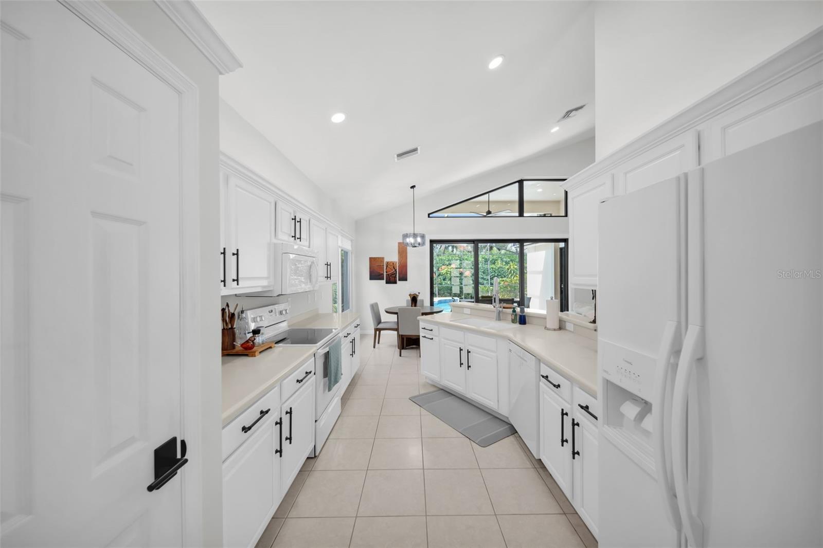 Image 17 of 50 For 8864 Ventura Way