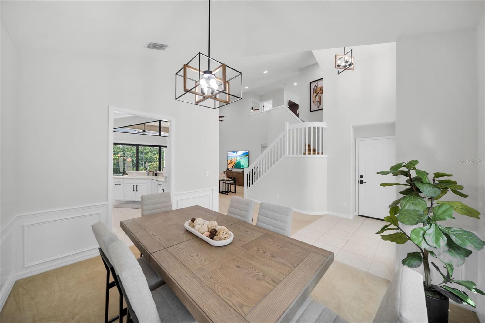 Image 5 of 50 For 8864 Ventura Way